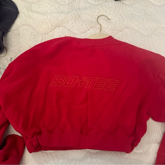 Bo+Tee red cropped sweatshirt - Picture 4 of 4